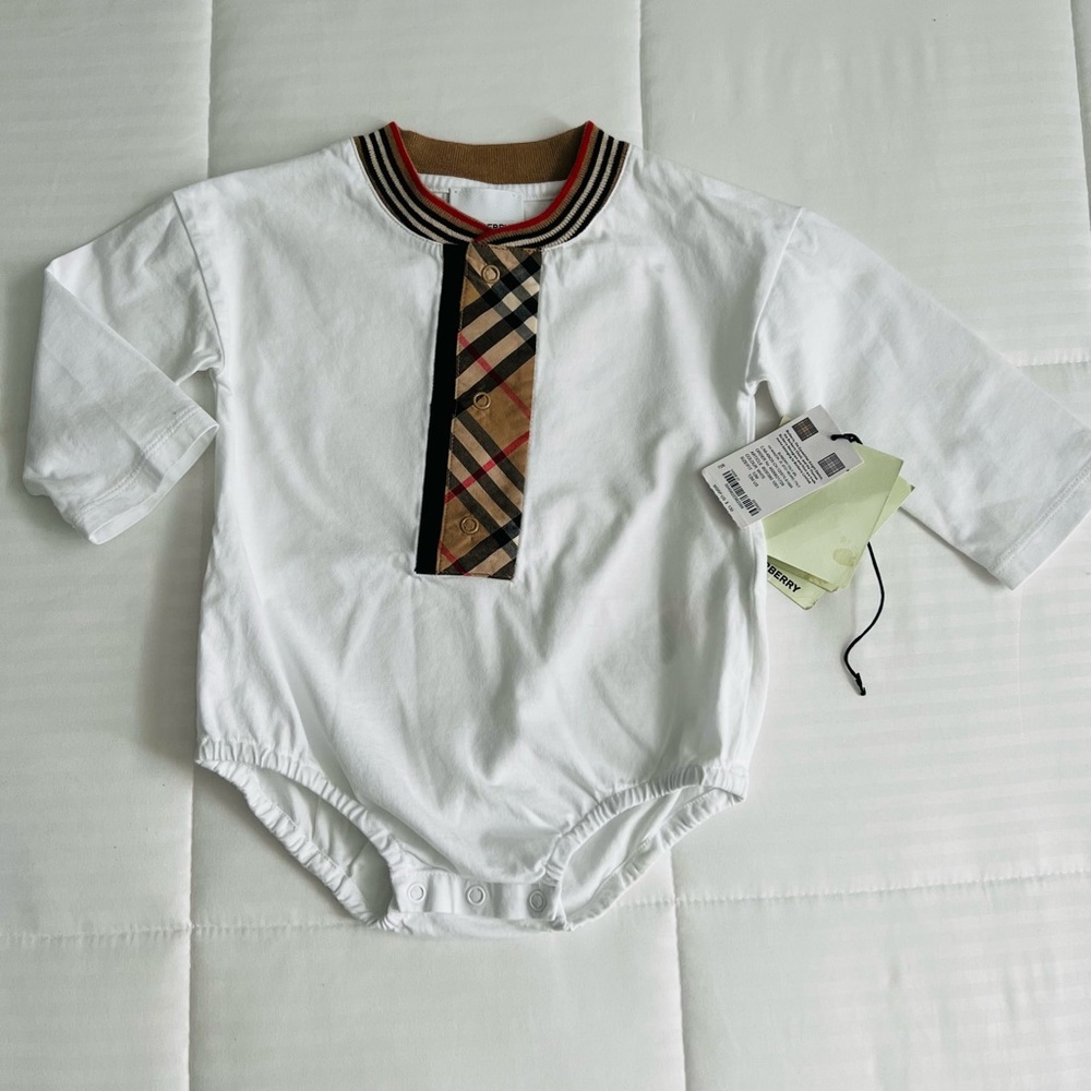 Burberry long sleeve one piece (Infant)